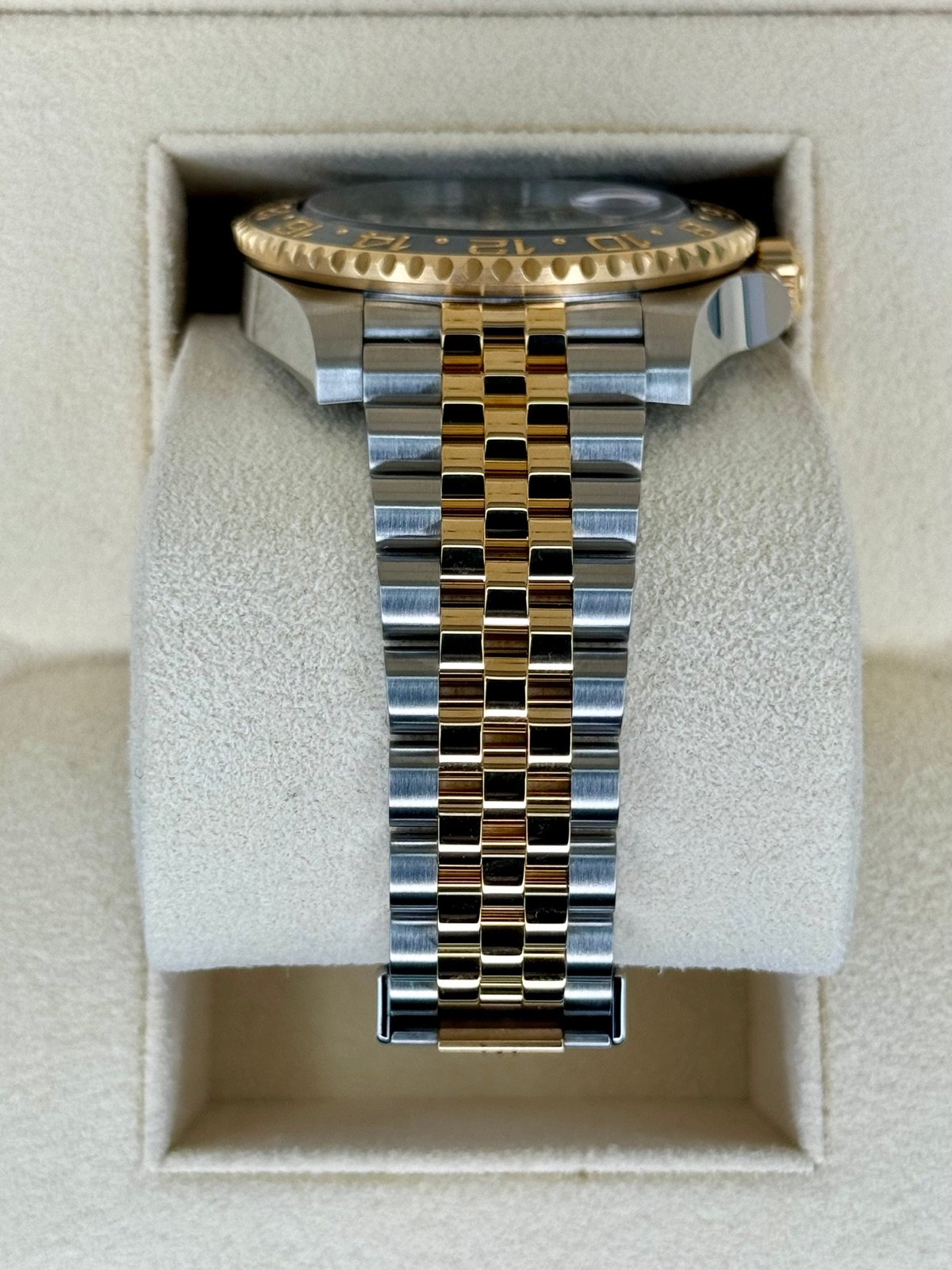 2024 Rolex GMT-Master II 40mm 126713GRNR Two-Tone Jubilee Black Dial - Image 3