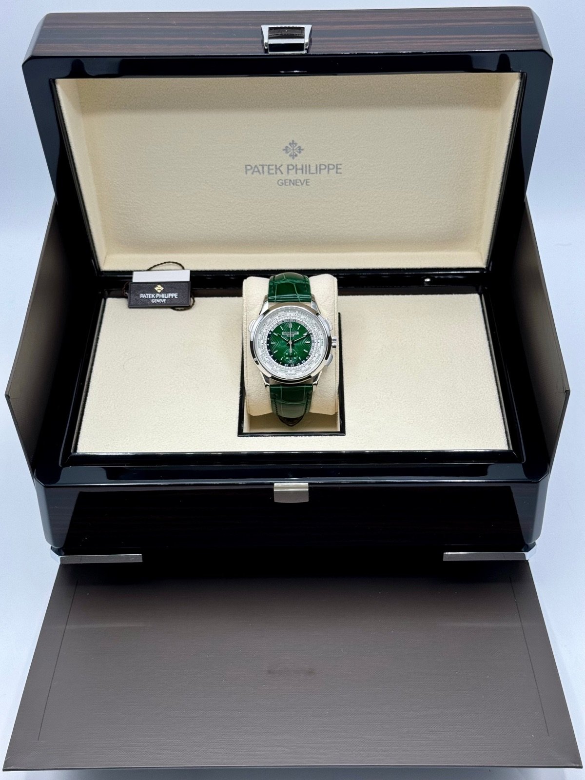 2023 Patek Philippe 5930P World Time Flyback Chronograph Platinum Green Dial - Image 11