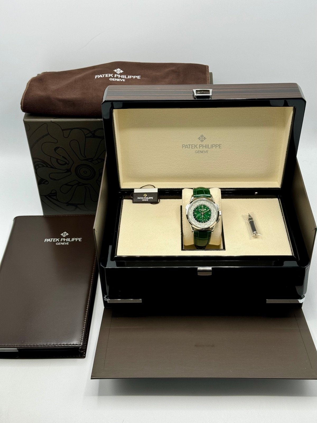2023 Patek Philippe 5930P World Time Flyback Chronograph Platinum Green Dial - Image 12