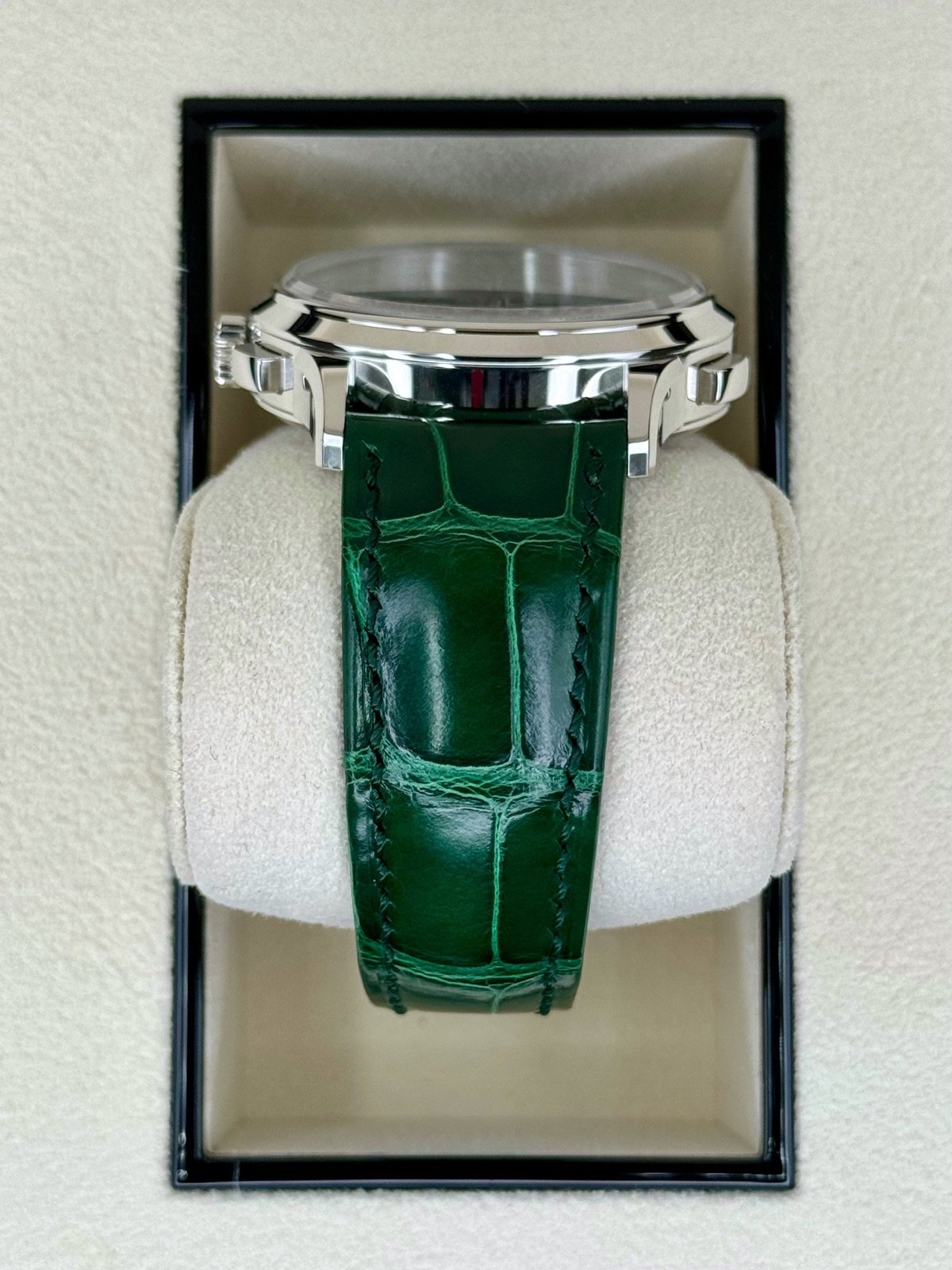 2023 Patek Philippe 5930P World Time Flyback Chronograph Platinum Green Dial - Image 4