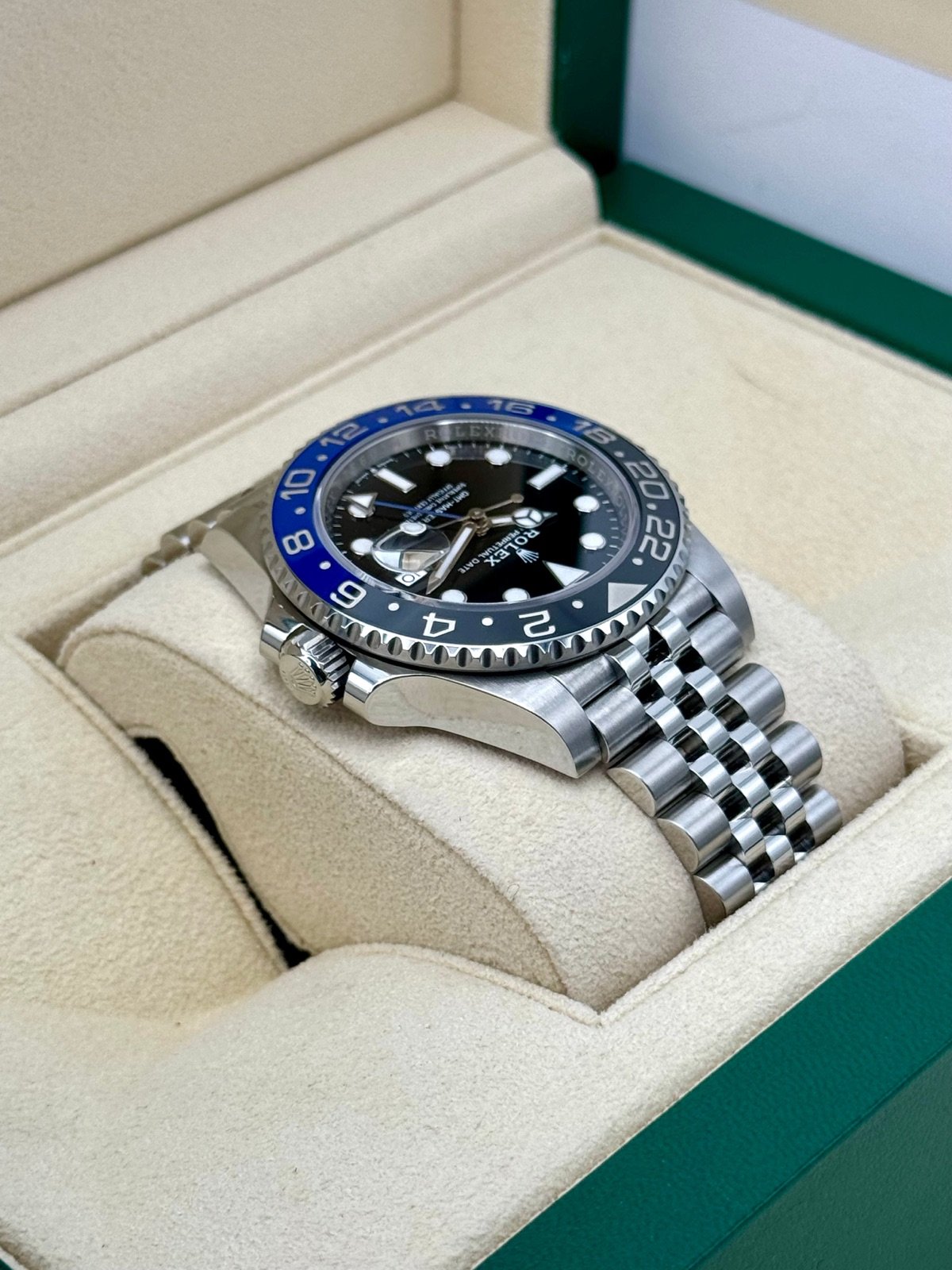 2024 Rolex GMT-Master II “Batgirl” 40mm 126710BLNR Jubilee - Image 8