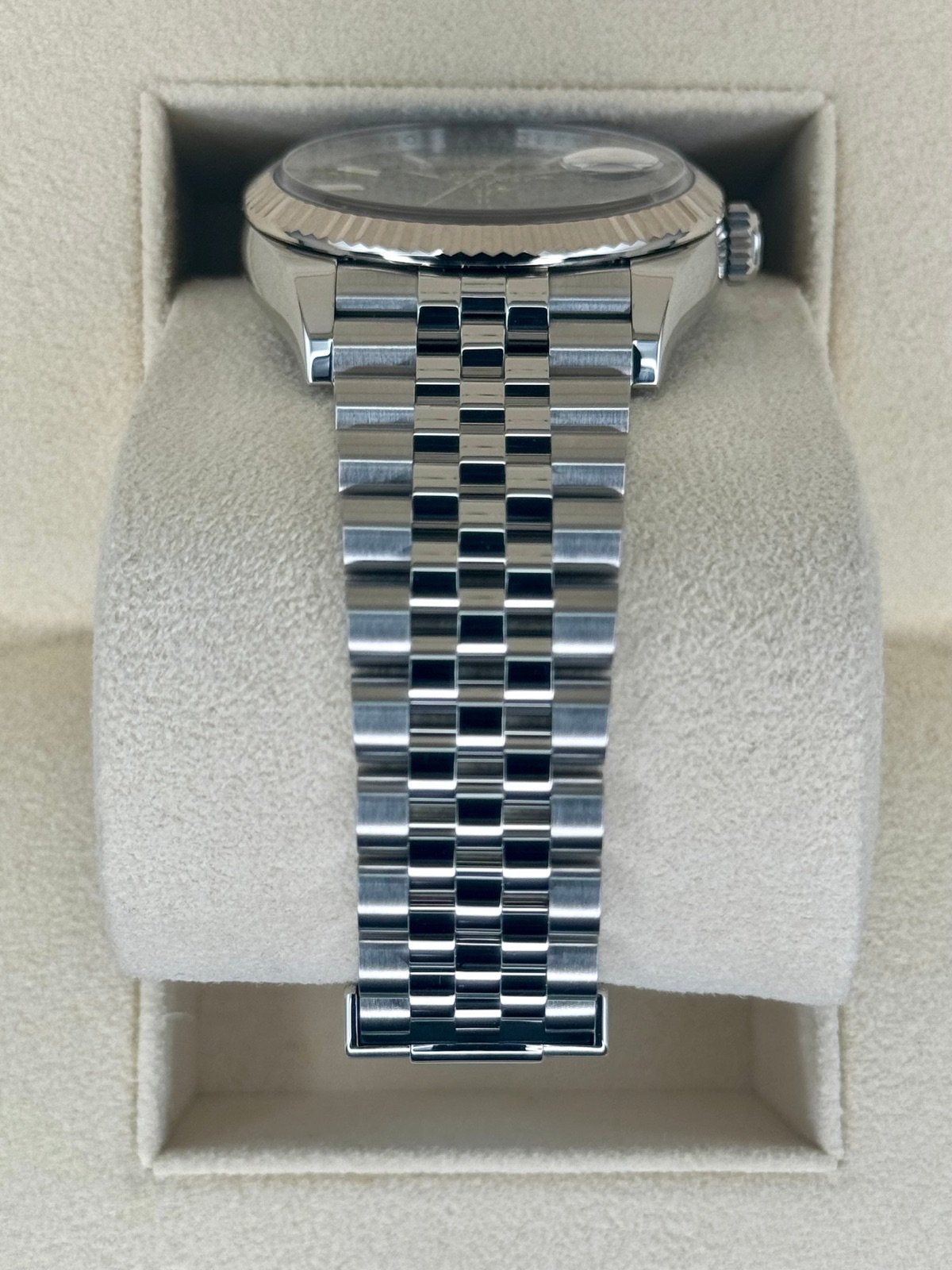 2023 Datejust 36mm 126234 Stainless Steel Jubilee Blue Motif Dial - Image 3