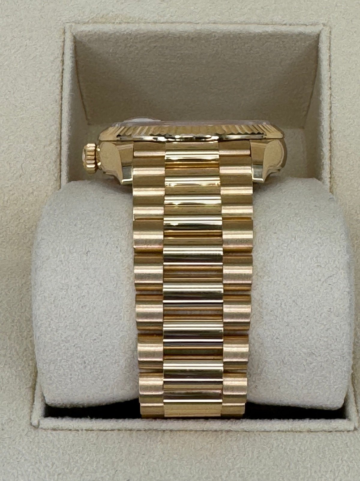 2024 Rolex Day-Date 36mm 128238 Champagne Diamond Dial (Unworn) - Image 4