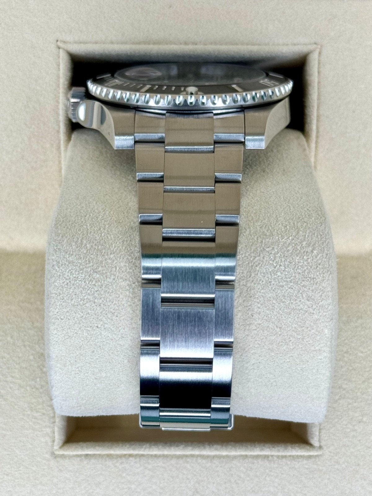 Rolex Submariner 40mm 116610LN Stainless Steel Black Dial - Image 4