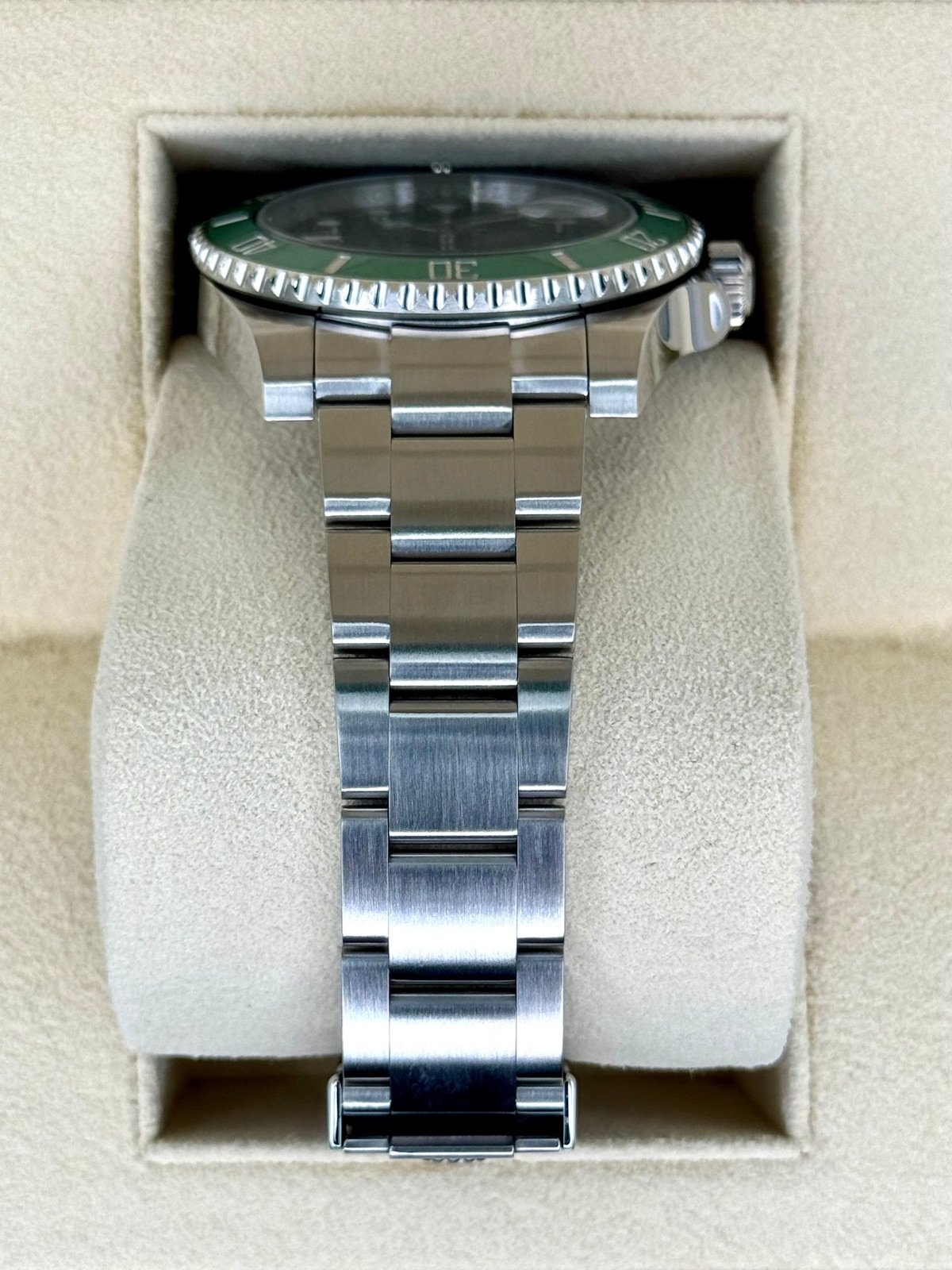 2017 Rolex Submariner “Hulk” 40mm 116610LV Green Dial - Image 3