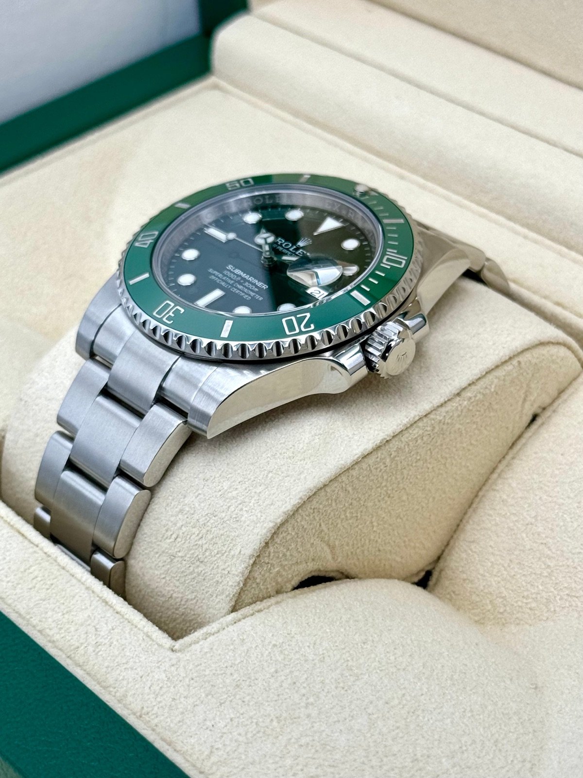 2017 Rolex Submariner “Hulk” 40mm 116610LV Green Dial - Image 5