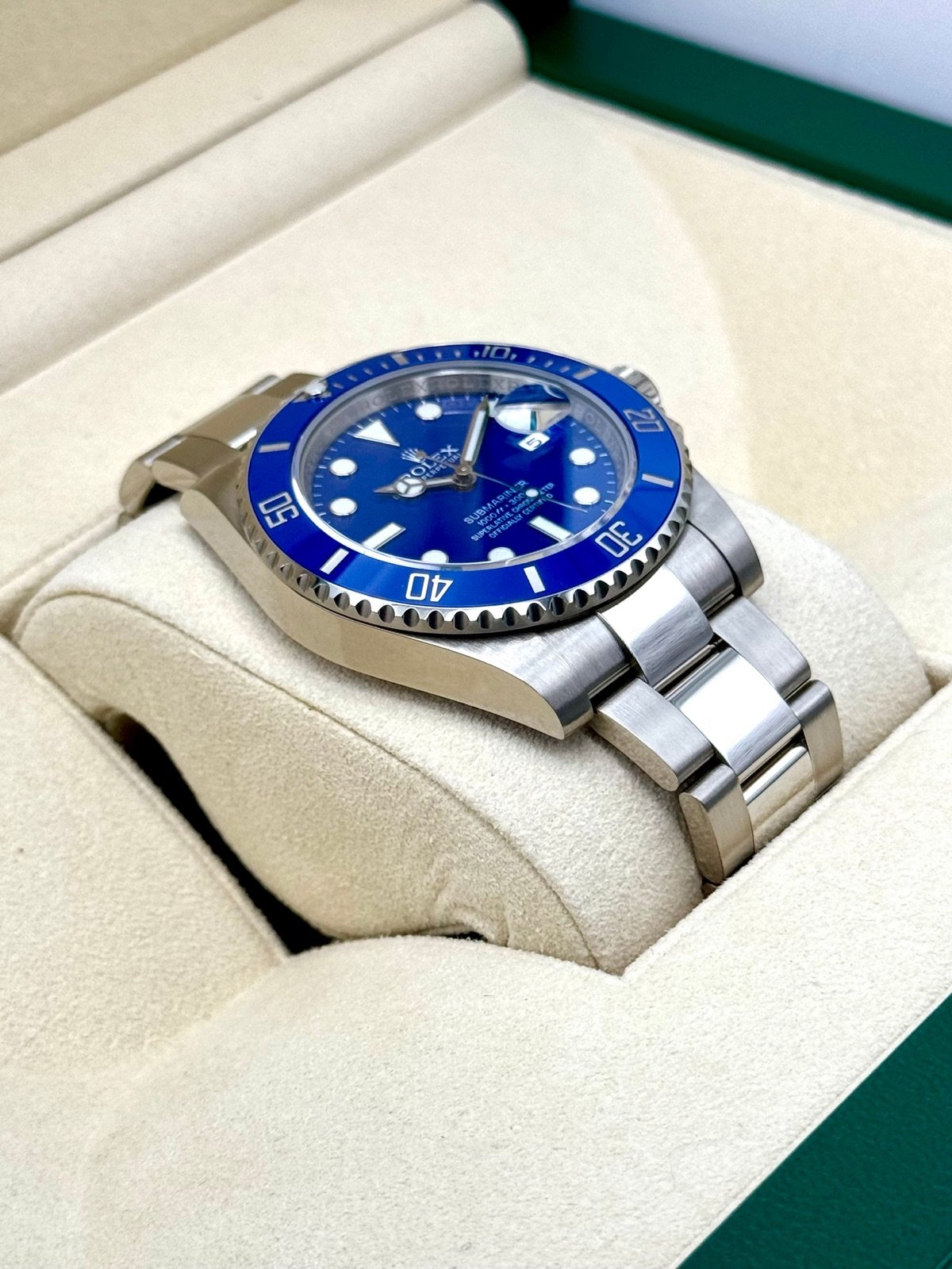 2018 Rolex Submariner “Smurf” 40mm 116619LB White Gold Blue Dial - Image 6