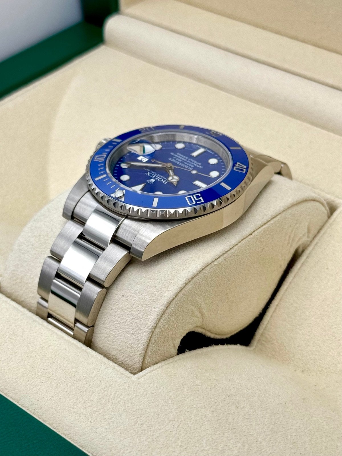 2018 Rolex Submariner “Smurf” 40mm 116619LB White Gold Blue Dial - Image 7