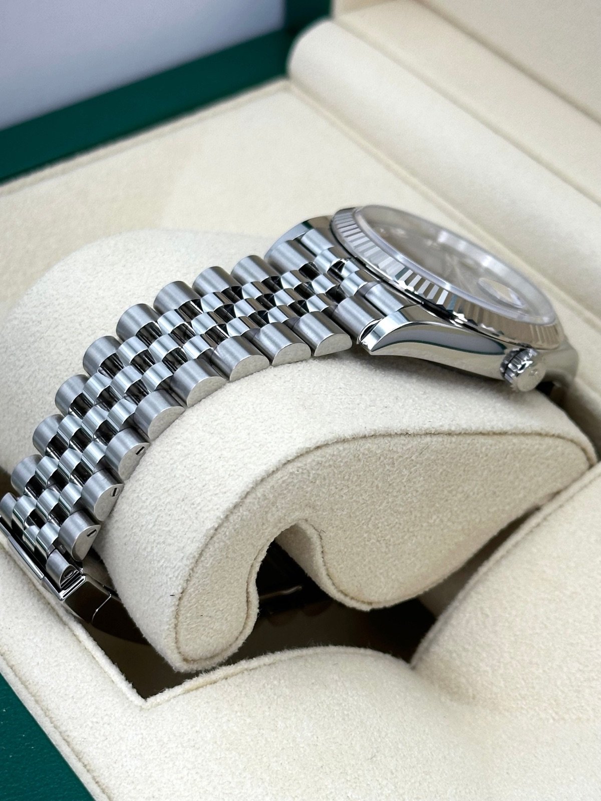 2024 Rolex Datejust 36mm 126234 Jubilee Black Diamond Dial (Unworn) - Image 5