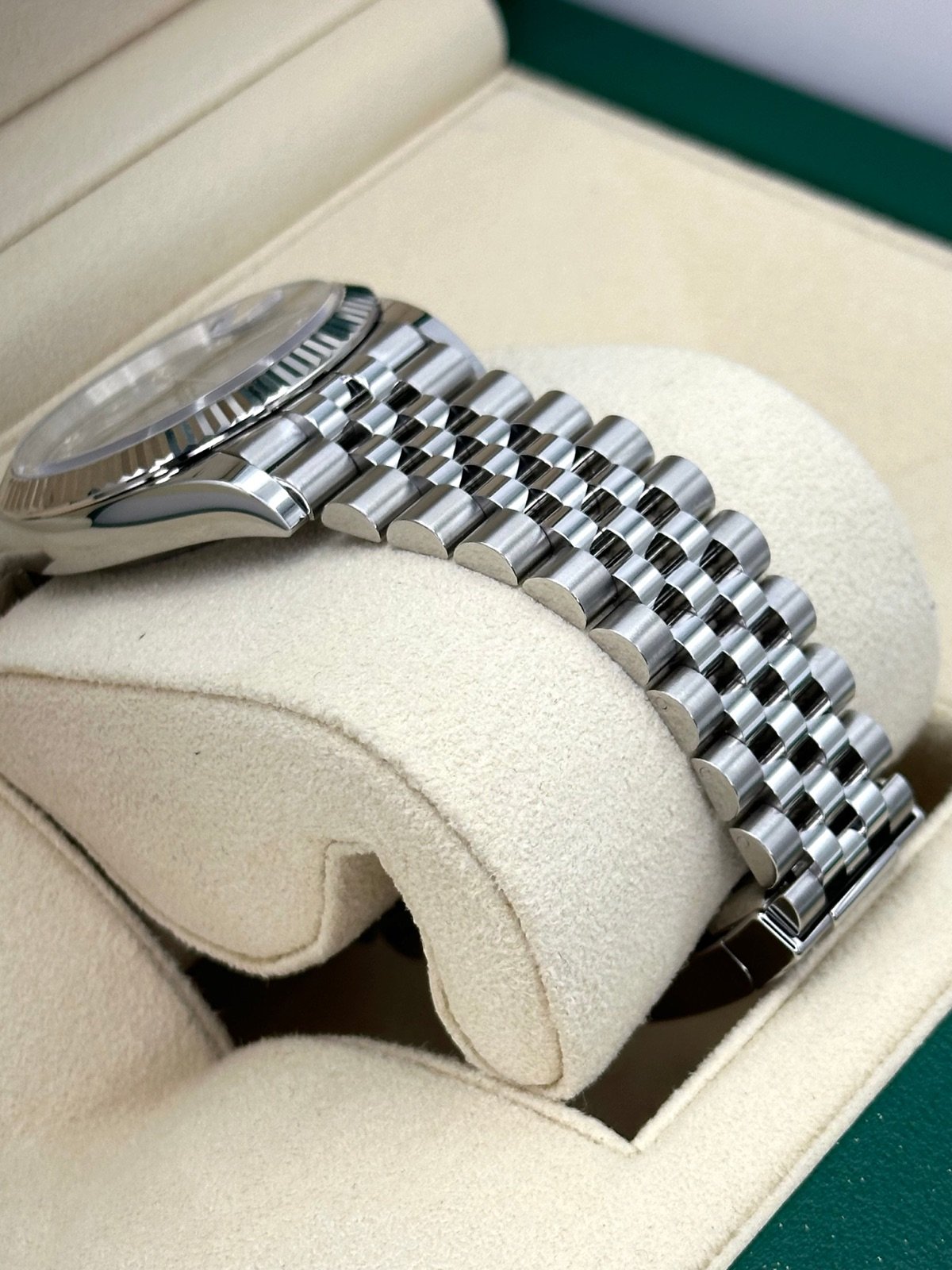 2024 Rolex Datejust 36mm 126234 Jubilee Black Diamond Dial (Unworn) - Image 6