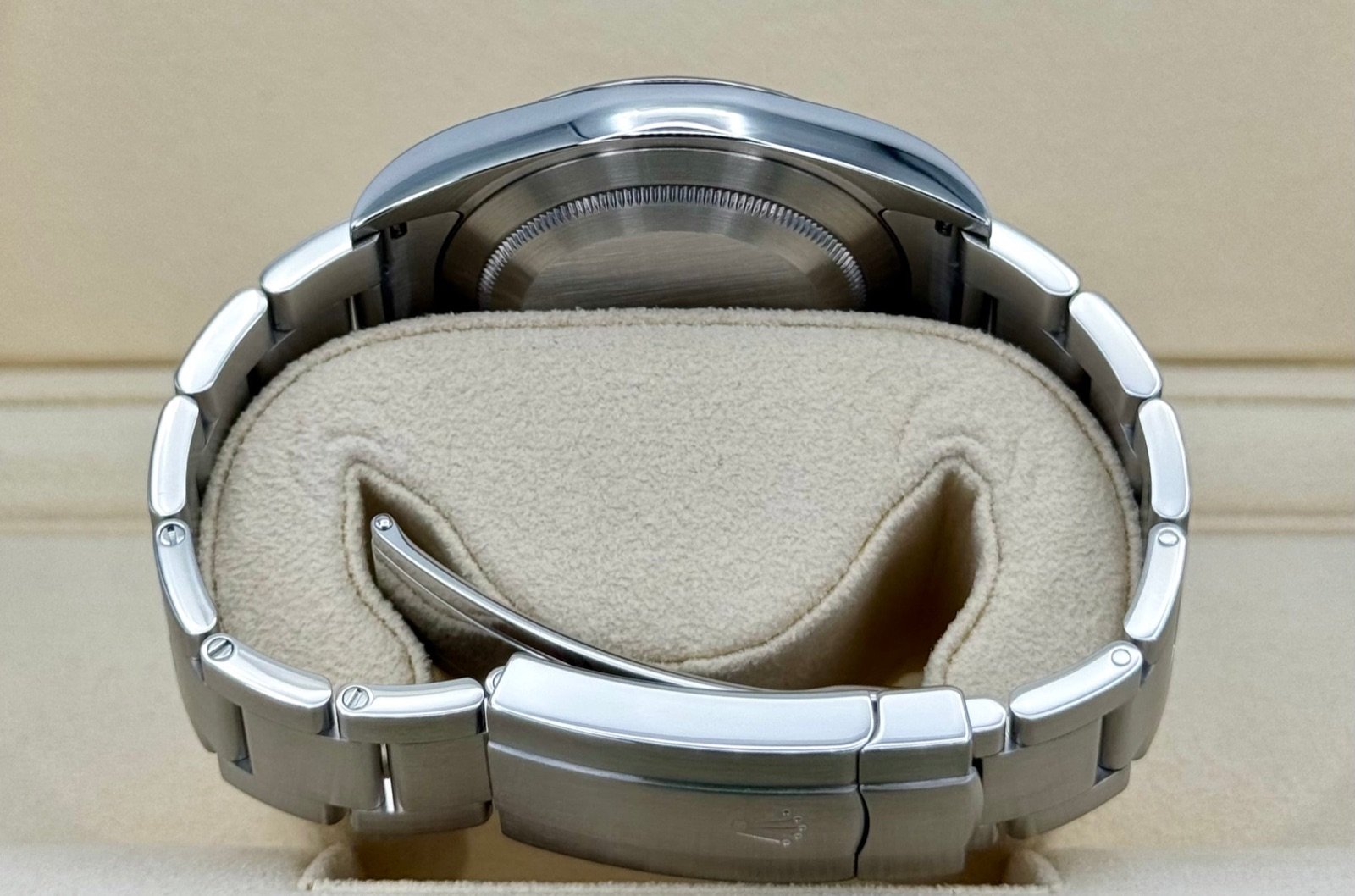 Rolex Oyster Perpetual 39mm 114300 Blue Dial - Image 10