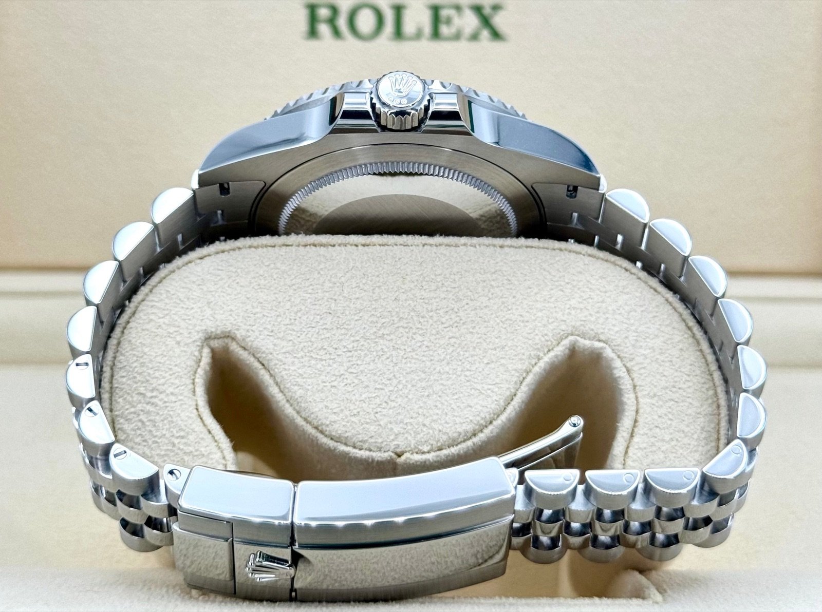 2023 Rolex GMT-Master II “Batgirl” 40mm 126710BLNR Jubilee Black Dial - Image 9