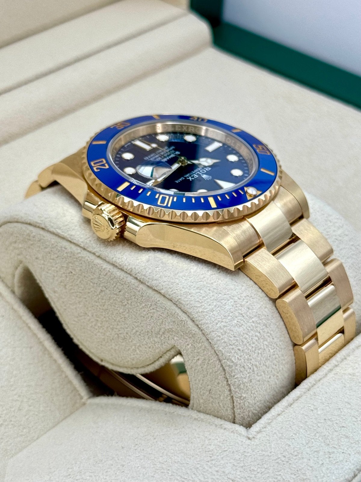 2024 Rolex Submariner “Bluesy” 41mm 126618LB Yellow Gold Blue Dial - Image 8