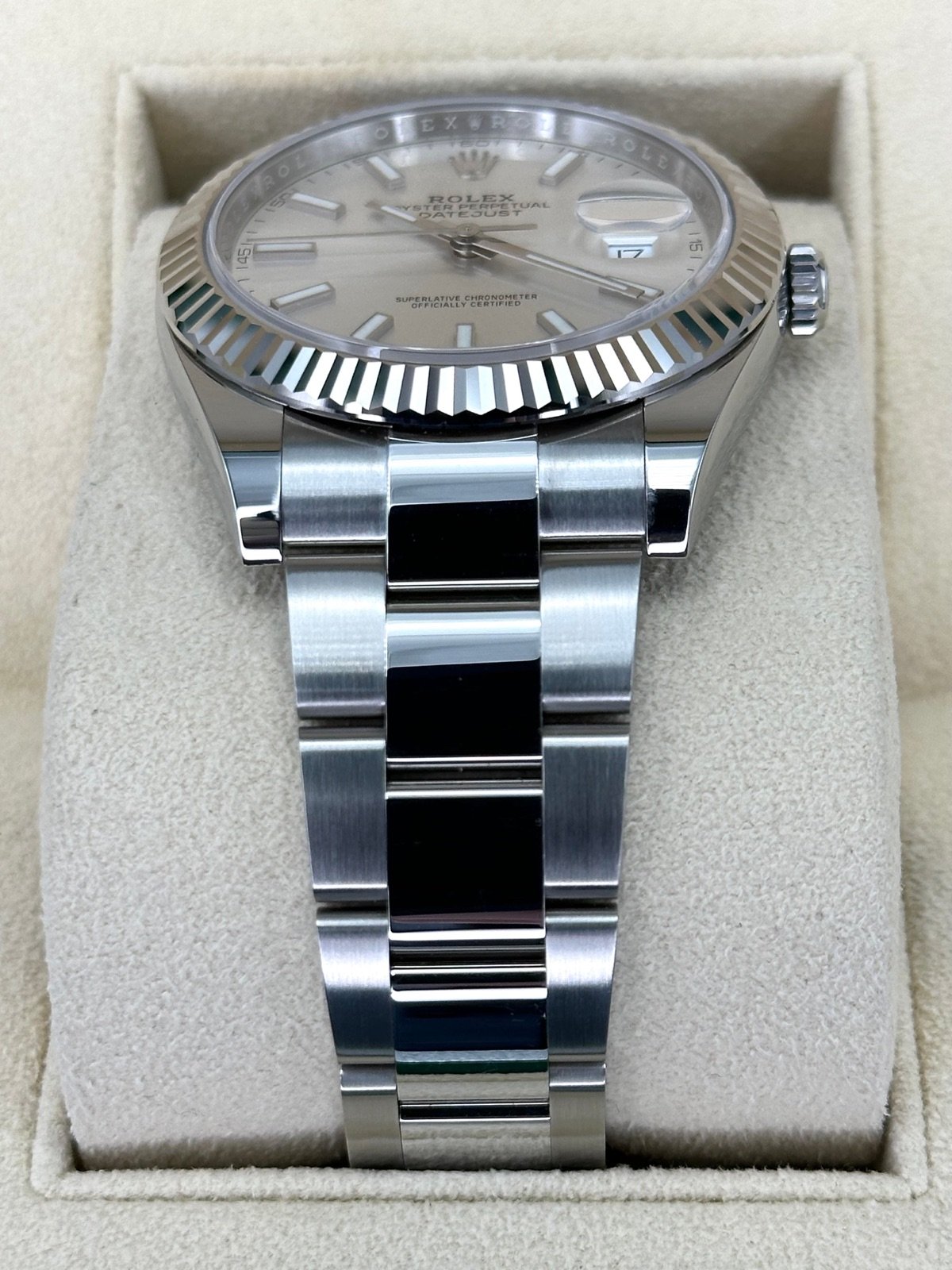 2024 Rolex Datejust 41mm 126334 Stainless Steel Oyster Silver Dial (Unworn) - Image 3