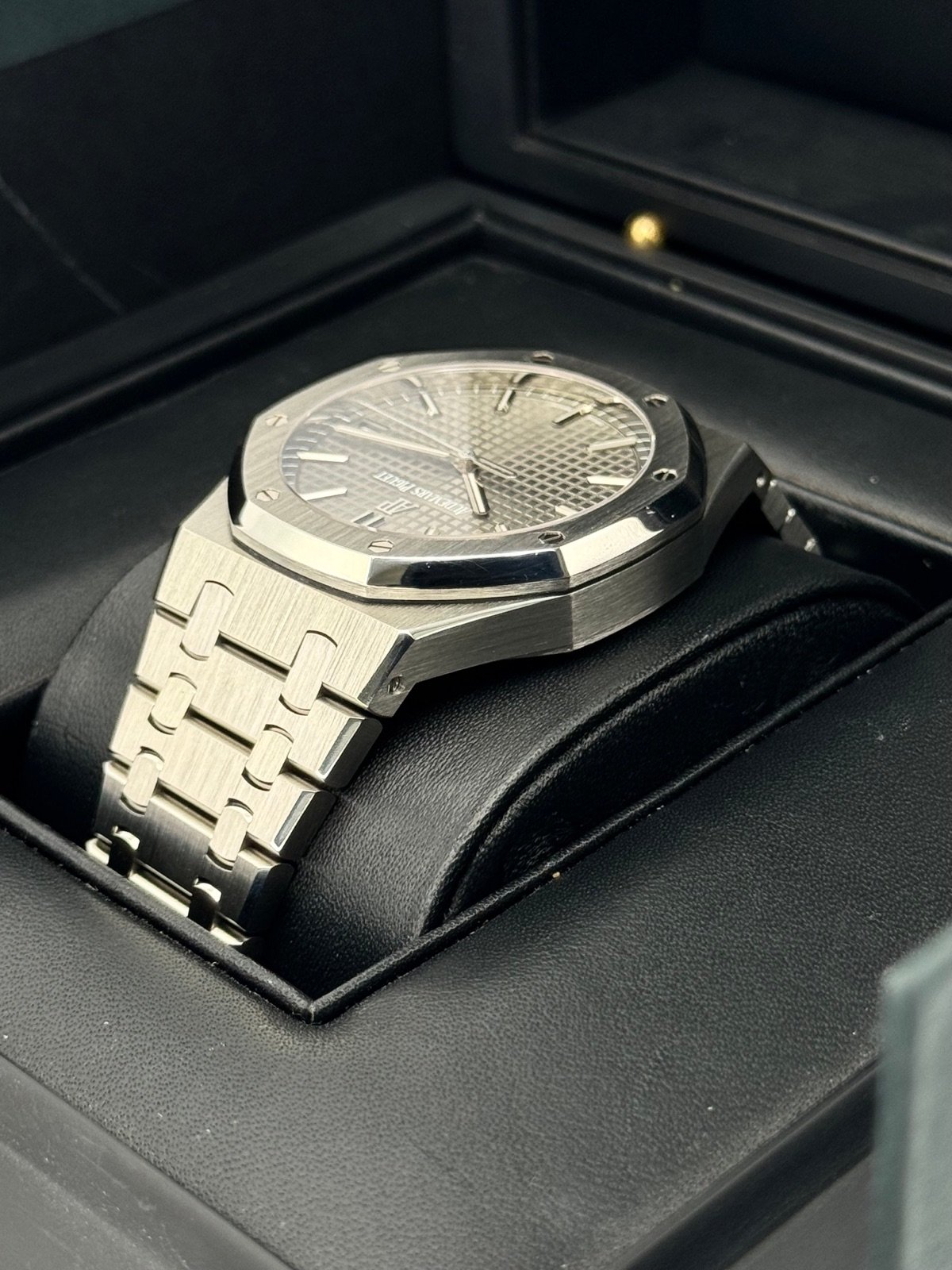 2020 Audemars Piguet Royal Oak 41mm 15500ST Grey Dial - Image 7