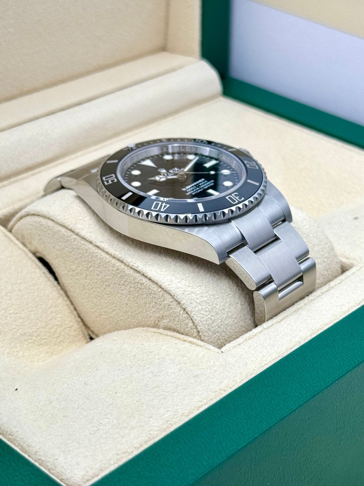 2024 Rolex Submariner 41mm 124060 Stainless Steel Black Dial (Unworn) - Image 5