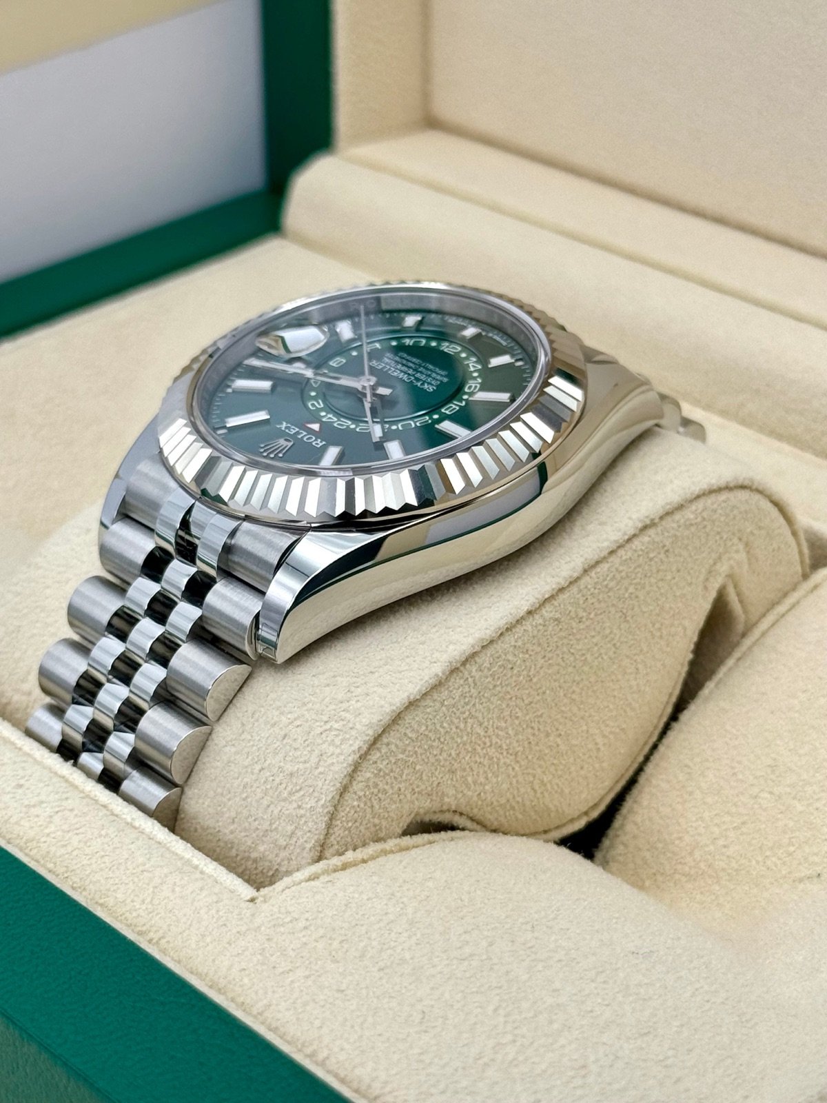 2024 Rolex Sky-Dweller 42mm 336934 Jubilee Mint Green Dial (Unworn) - Image 7