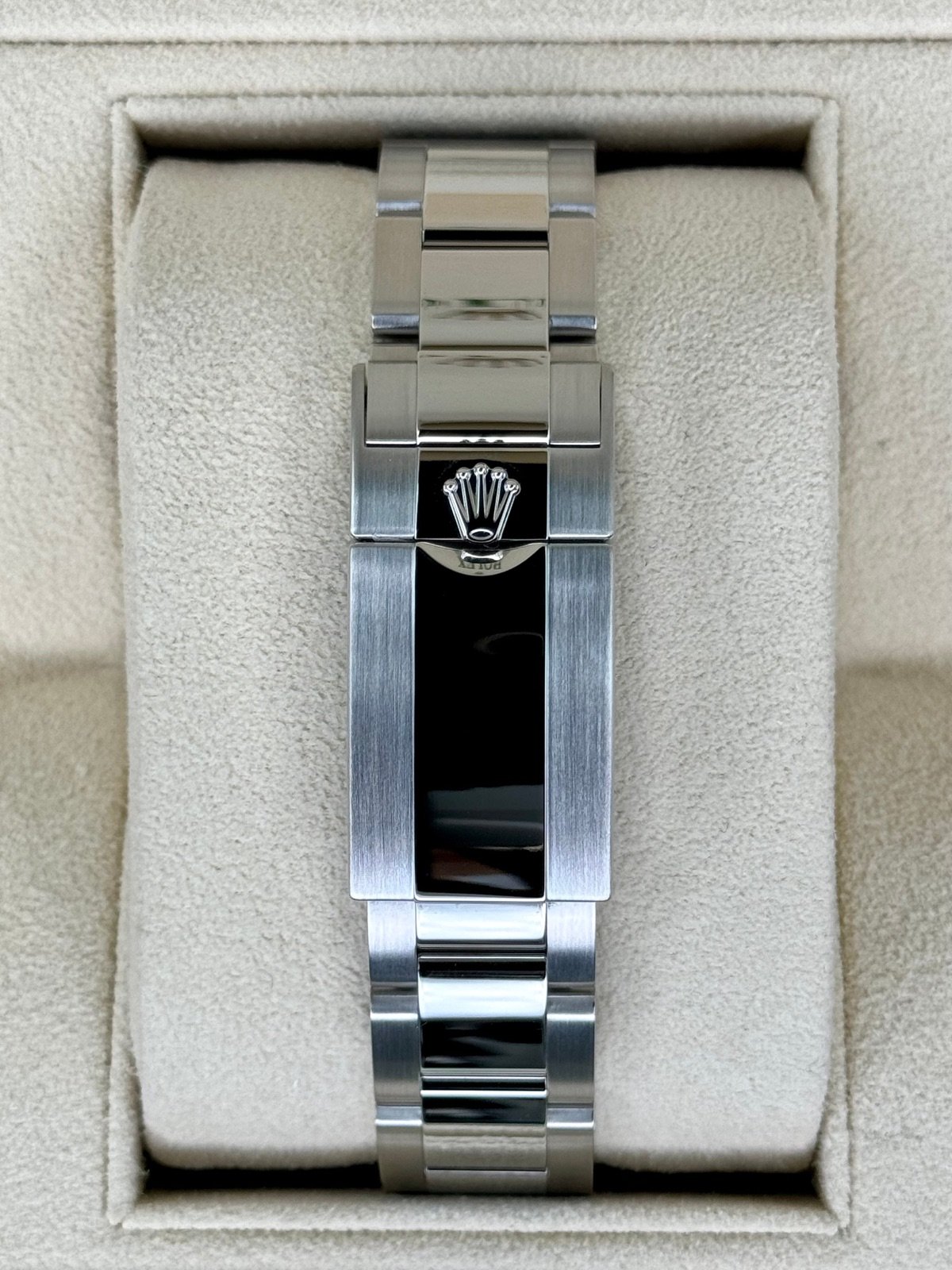 2023 Rolex Daytona 40mm 116506 Platinum Ice Blue Diamond Dial (Unworn) - Image 2