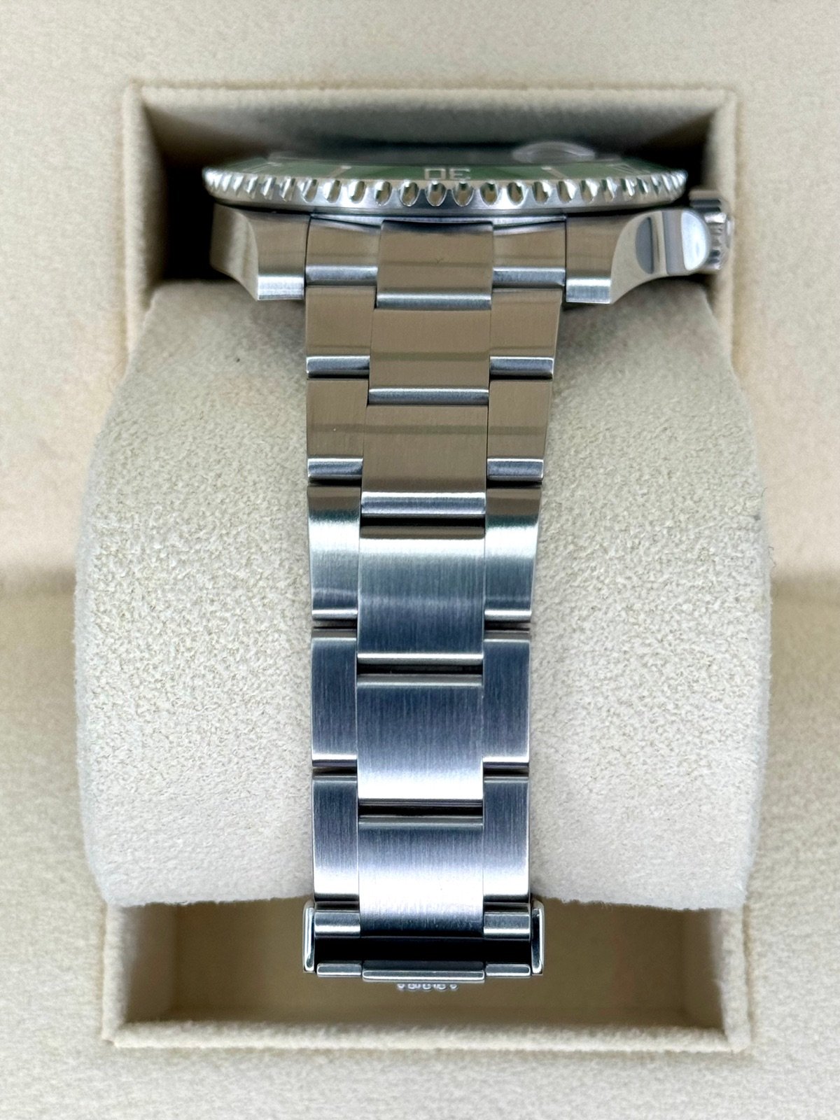 2017 Rolex Submariner “Hulk” 40mm 116610LV Green Dial - Image 3