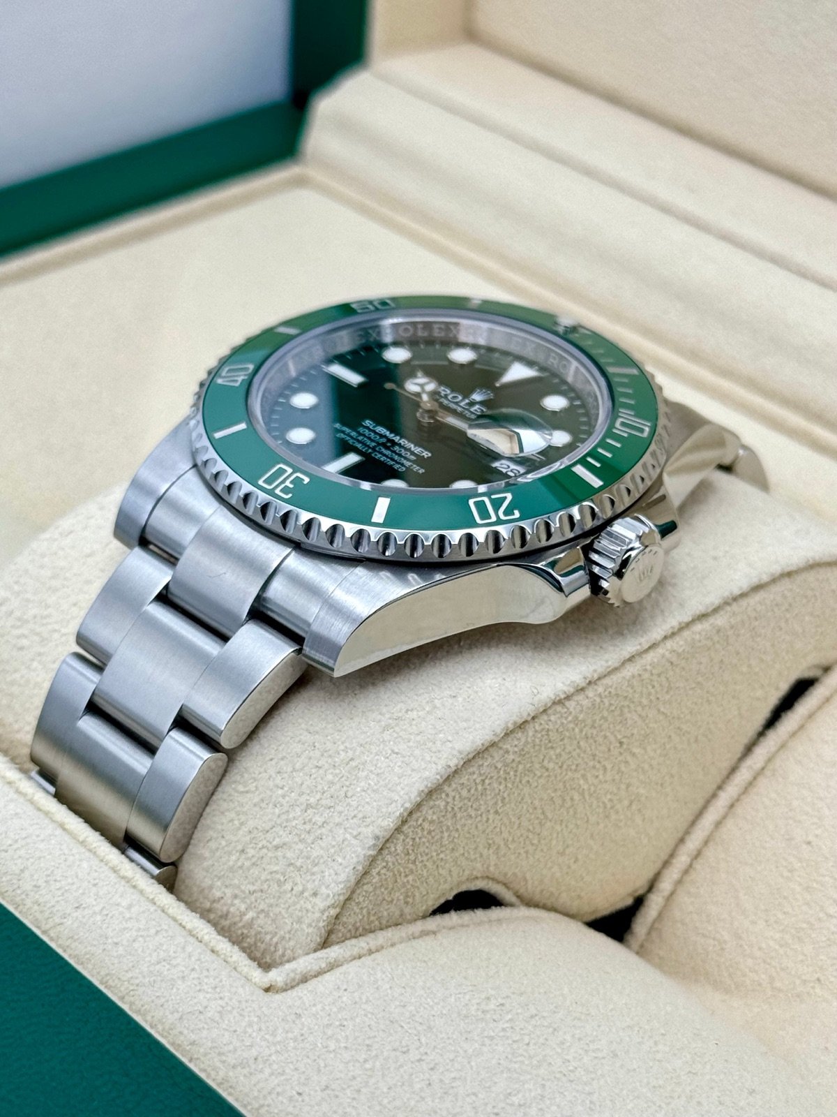 2017 Rolex Submariner “Hulk” 40mm 116610LV Green Dial - Image 5