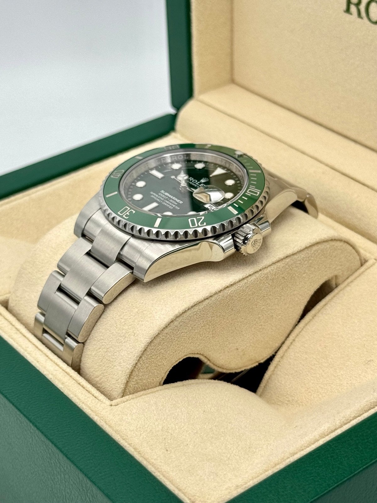 2017 Rolex Submariner “Hulk” 40mm 116610LV Green Dial - Image 5