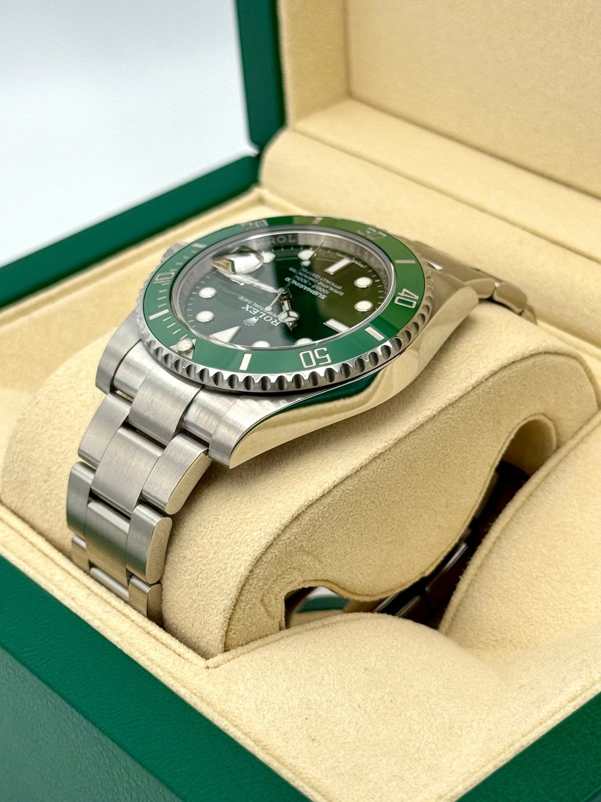 2017 Rolex Submariner “Hulk” 40mm 116610LV Green Dial - Image 7