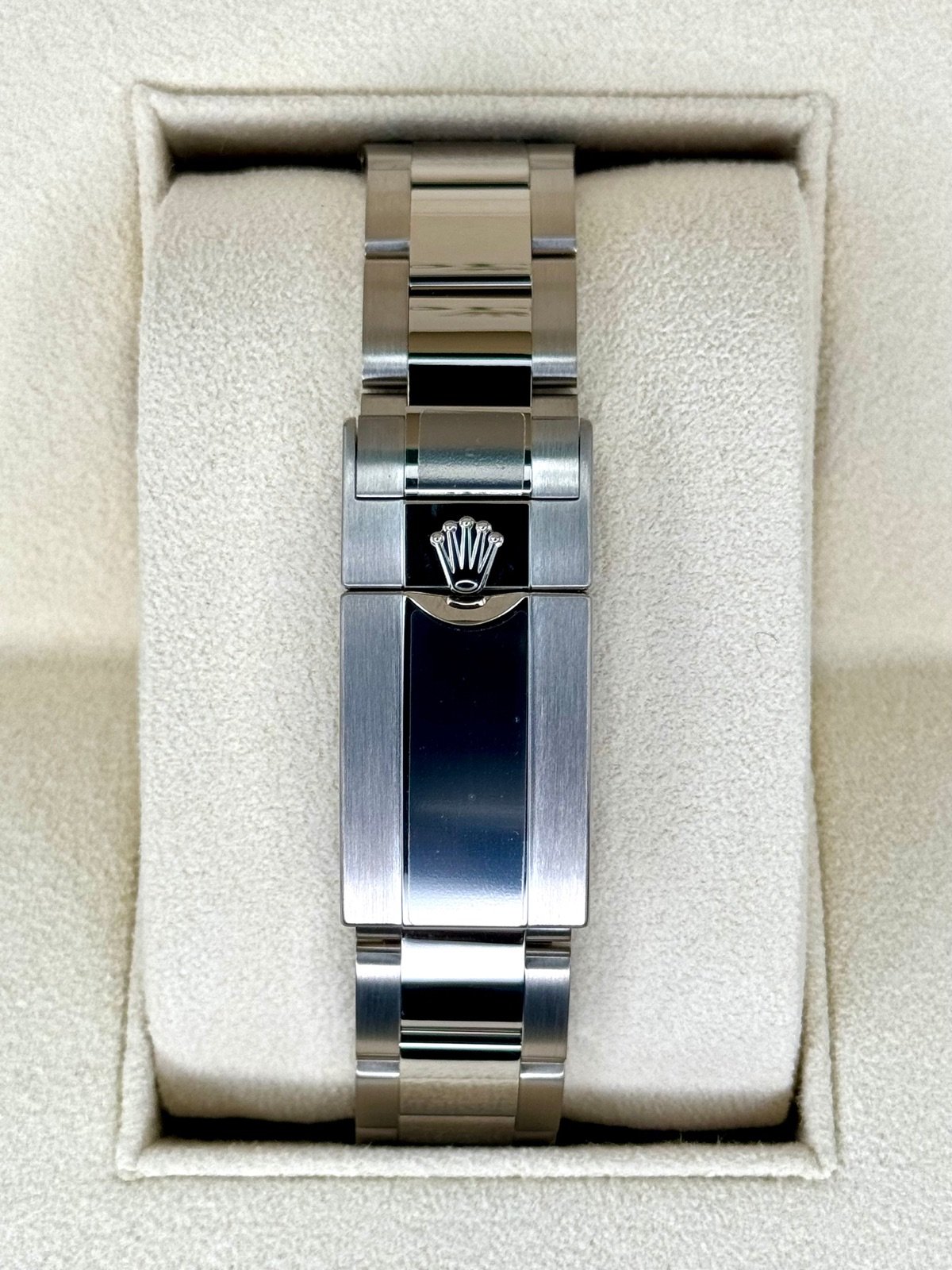 2024 Rolex Daytona 40mm 126509 White Gold Black Dial (Unworn) - Image 2