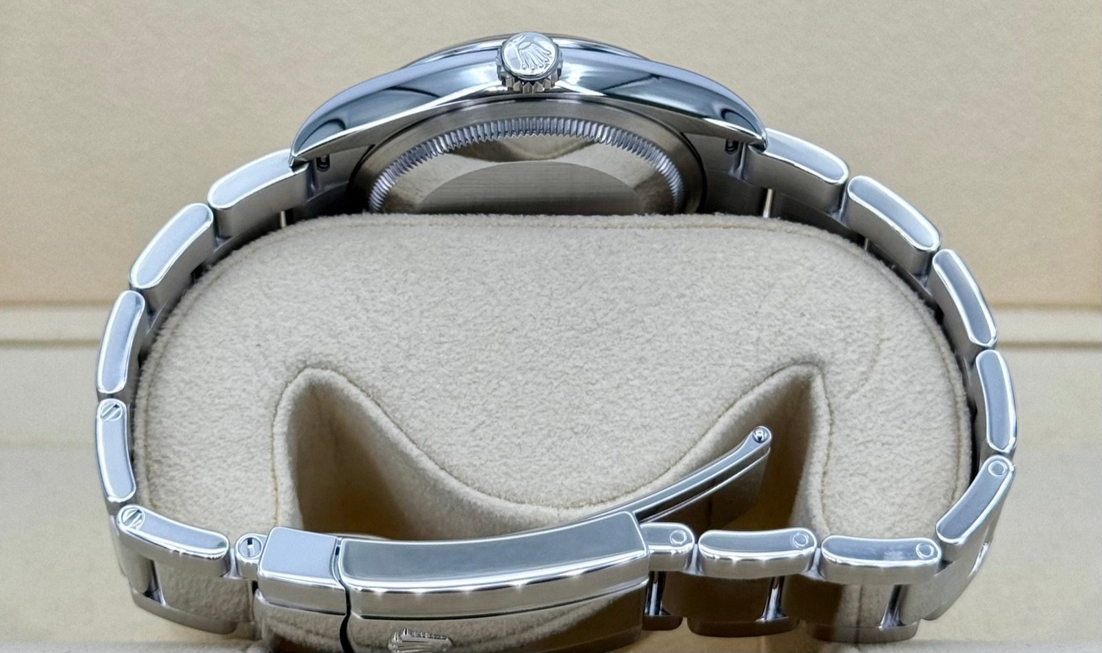 2022 Rolex Datejust 36mm 126200 Stainless Steel Oyster Black Dial - Image 9
