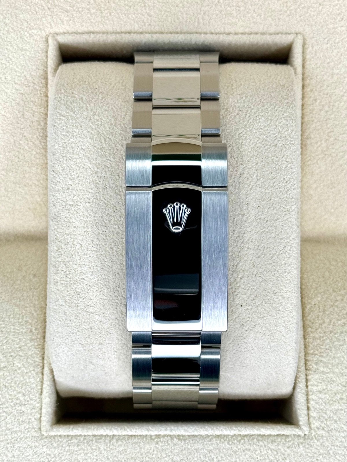 2024 Rolex Sky-Dweller 42mm 336934 Oyster Black Dial (Unworn) - Image 2