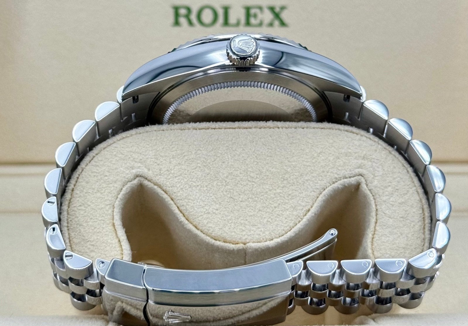 2024 Rolex Sky-Dweller 42mm 336934 Jubilee Black Dial (Unworn) - Image 9