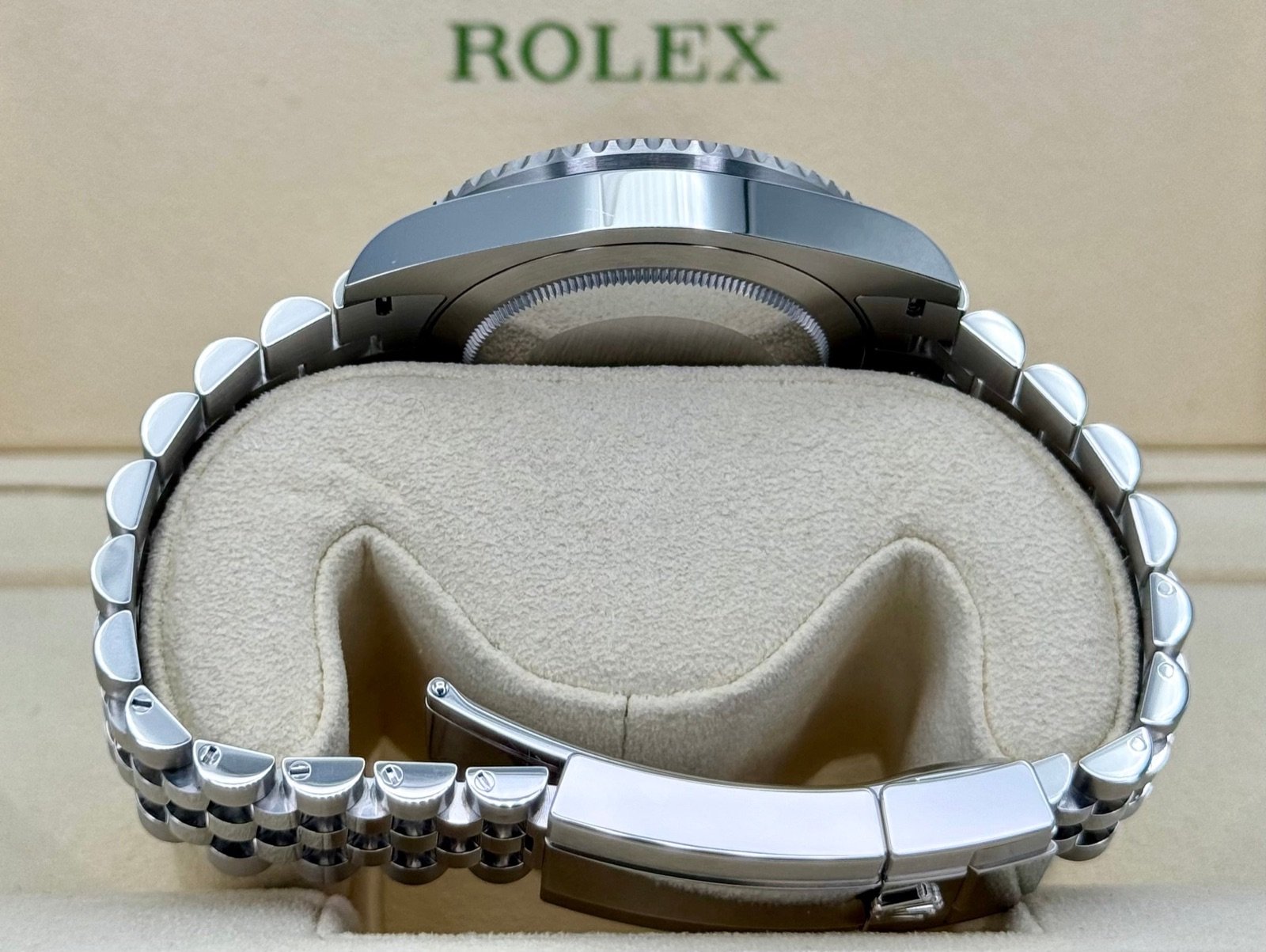 2024 Rolex GMT-Master II “Batgirl” 40mm 126710BLNR Jubilee Black Dial - Image 10