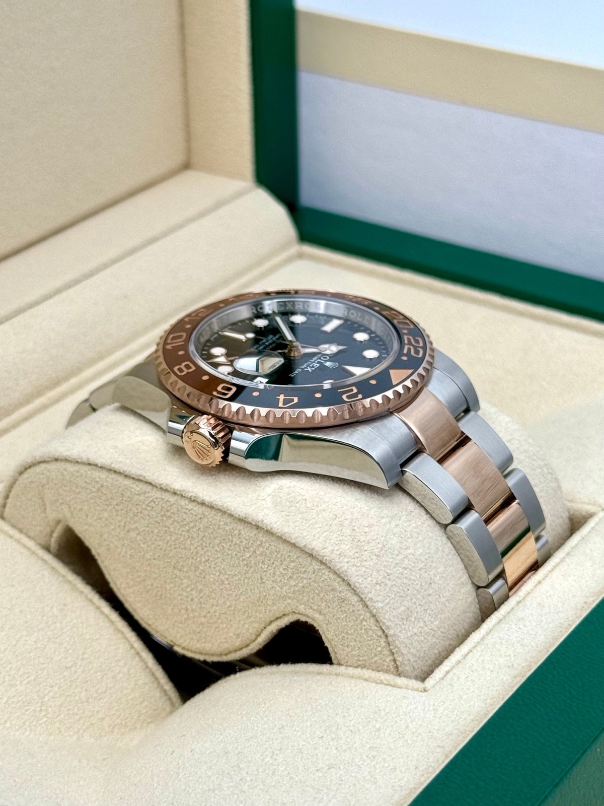 2023 Rolex GMT-Master II “Rootbeer” 40mm 126711CHNR Two-Tone (Unworn) - Image 8