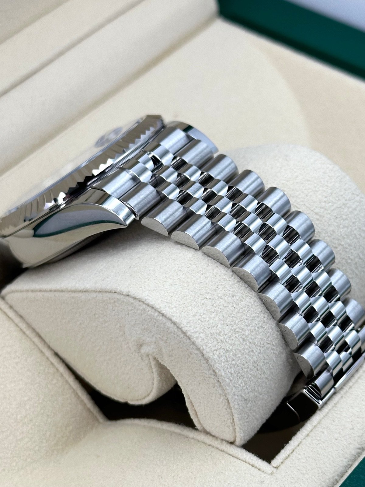 2024 Rolex Sky-Dweller 42mm 336934 Jubilee Blue Dial (Unworn) - Image 6
