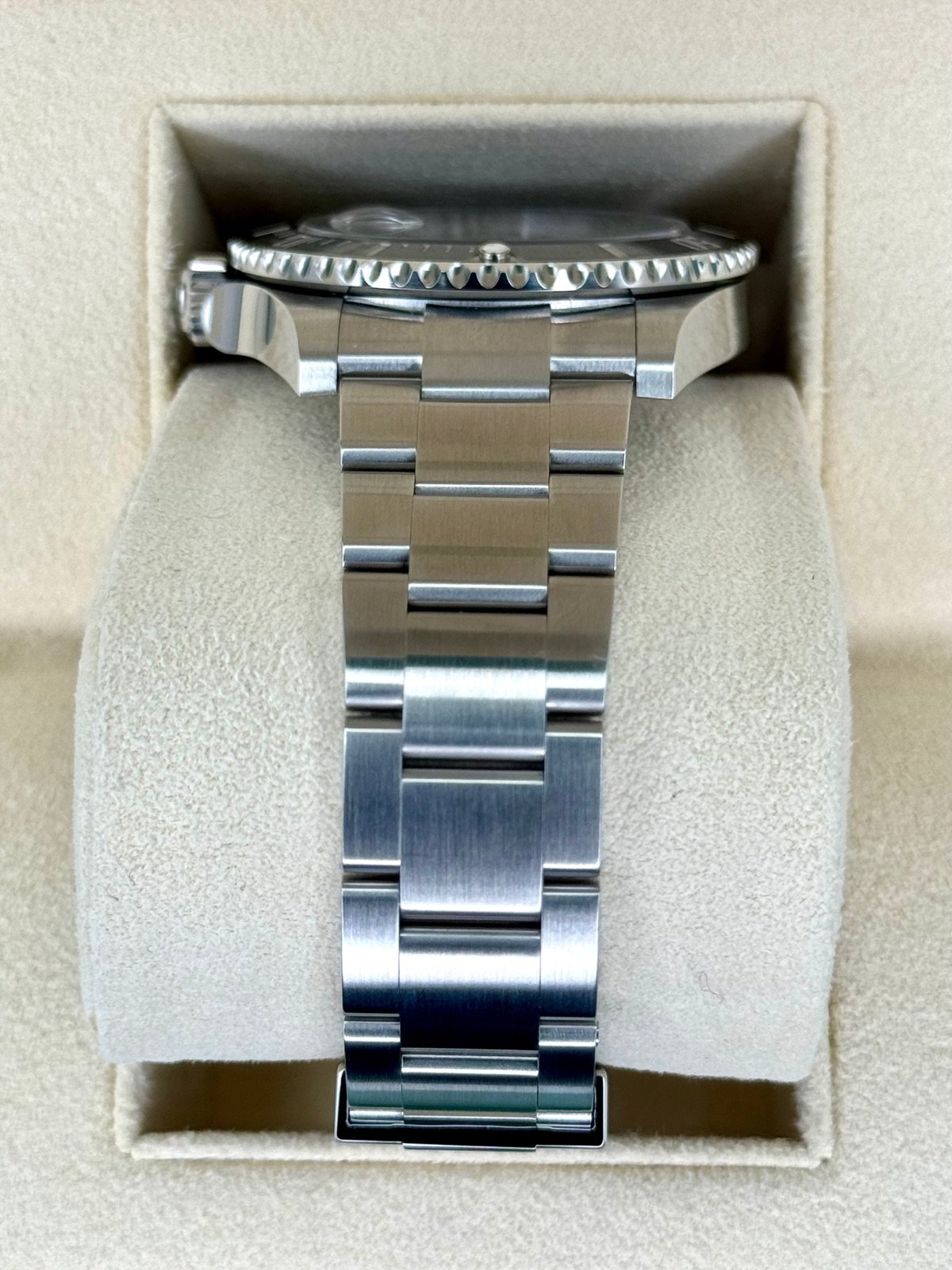 2022 Rolex Submariner 41mm 126610LN Stainless Steel Black Dial - Image 4