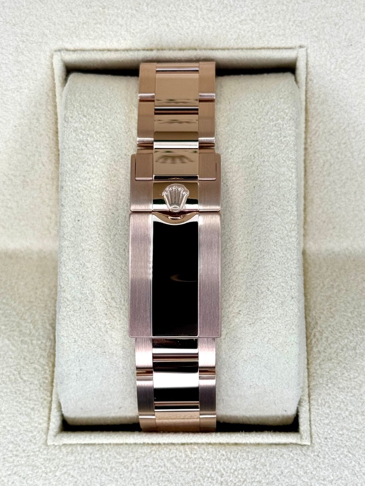 2024 Rolex GMT-Master II “Rootbeer” 40mm 126715CHNR Rose Gold (Unworn) - Image 2