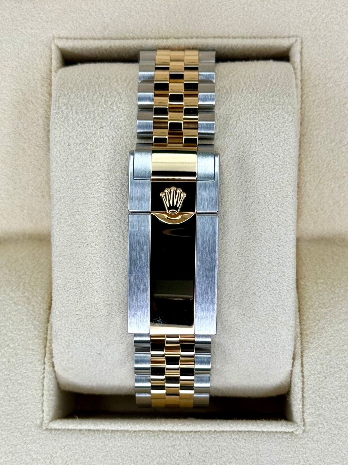 2024 Rolex GMT-Master II 40mm 126713GRNR Two-Tone Jubilee Black Dial - Image 2
