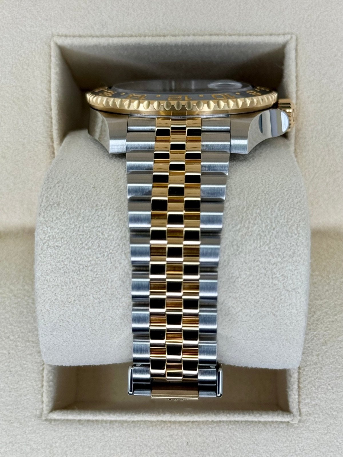 2024 Rolex GMT-Master II 40mm 126713GRNR Two-Tone Jubilee Black Dial - Image 3
