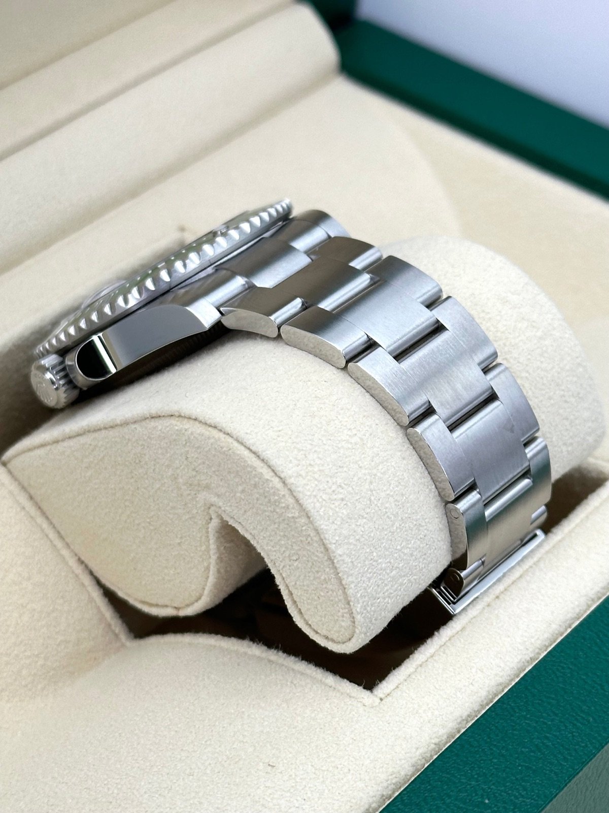 2024 Rolex Submariner “Starbucks” 41mm 126610LV Black Dial (Unworn) - Image 8