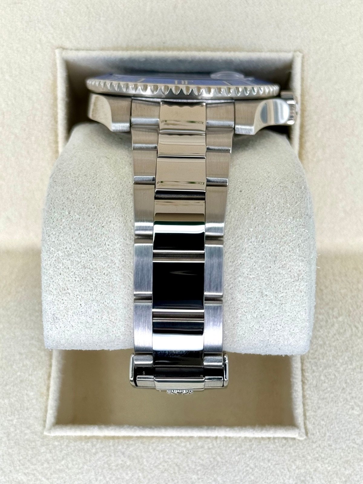 Rolex Submariner “Smurf” 40mm 116619LB White Gold Blue Dial - Image 3