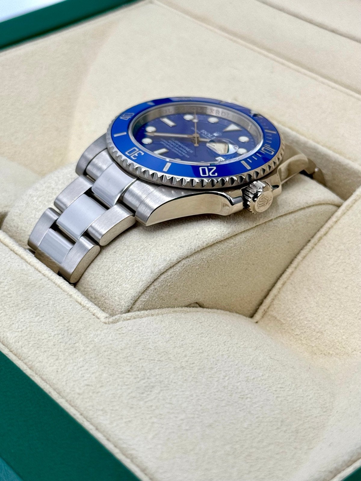 Rolex Submariner “Smurf” 40mm 116619LB White Gold Blue Dial - Image 5