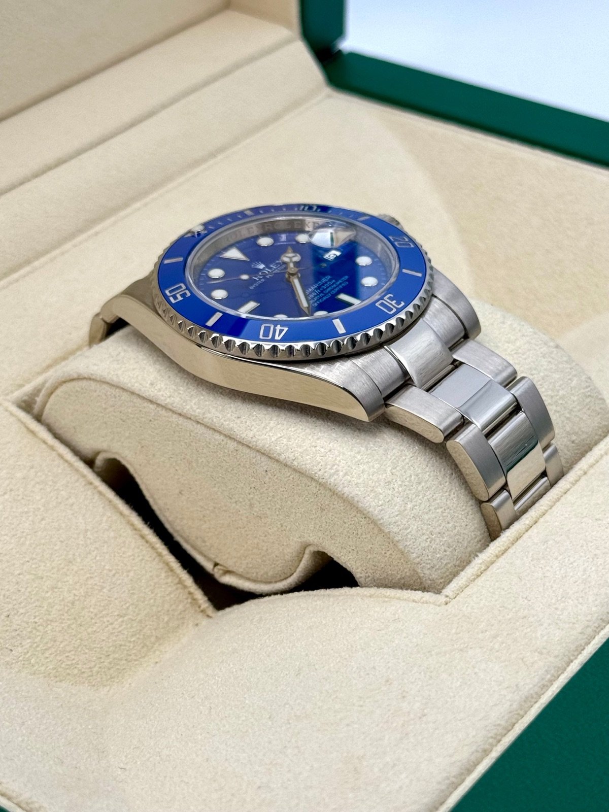 Rolex Submariner “Smurf” 40mm 116619LB White Gold Blue Dial - Image 6