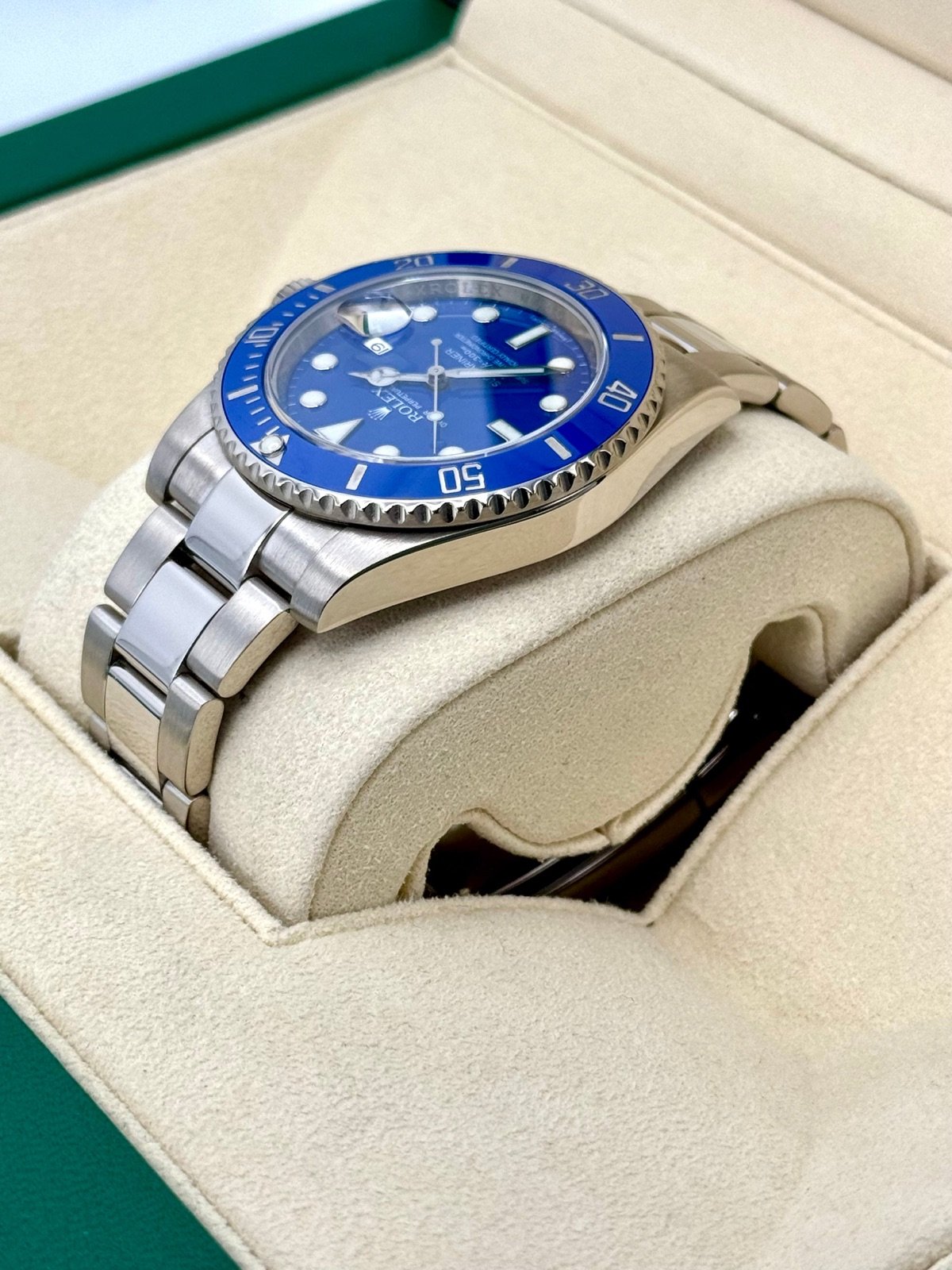 Rolex Submariner “Smurf” 40mm 116619LB White Gold Blue Dial - Image 7