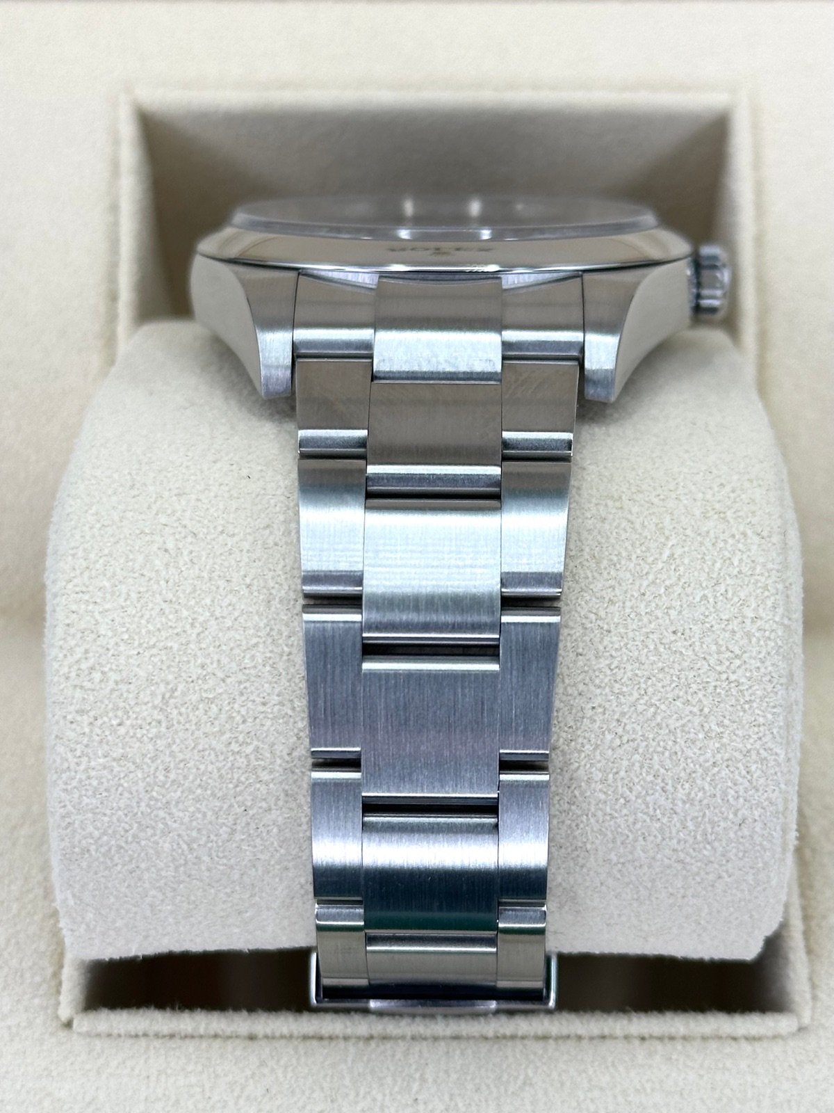 Rolex Oyster Perpetual 39mm 114300 Blue Dial - Image 3