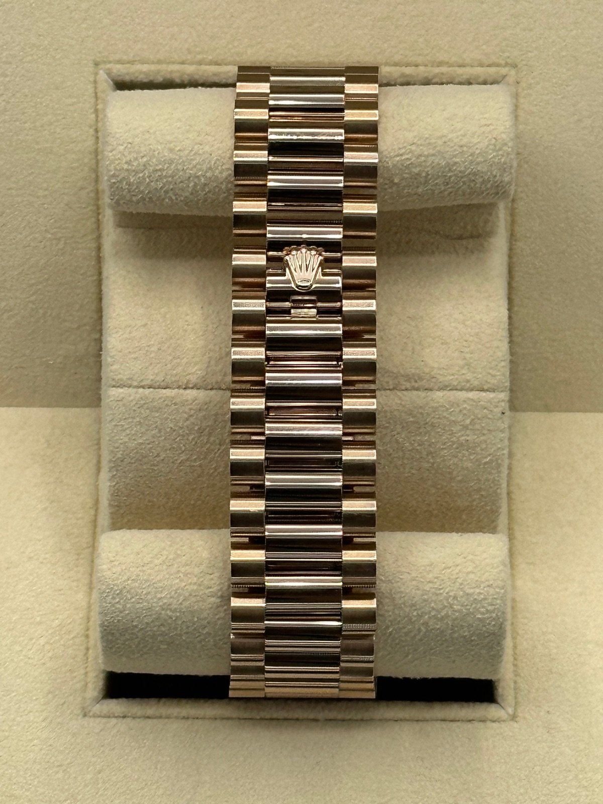2023 Rolex Day-Date 40mm 228235 Presidential Rose Gold Sundust Dial (Unworn) - Image 6