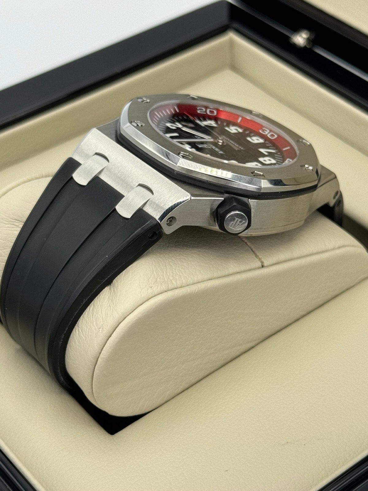 2010 Audemars Piguet Royal Oak Offshore Diver 15701ST - Image 7