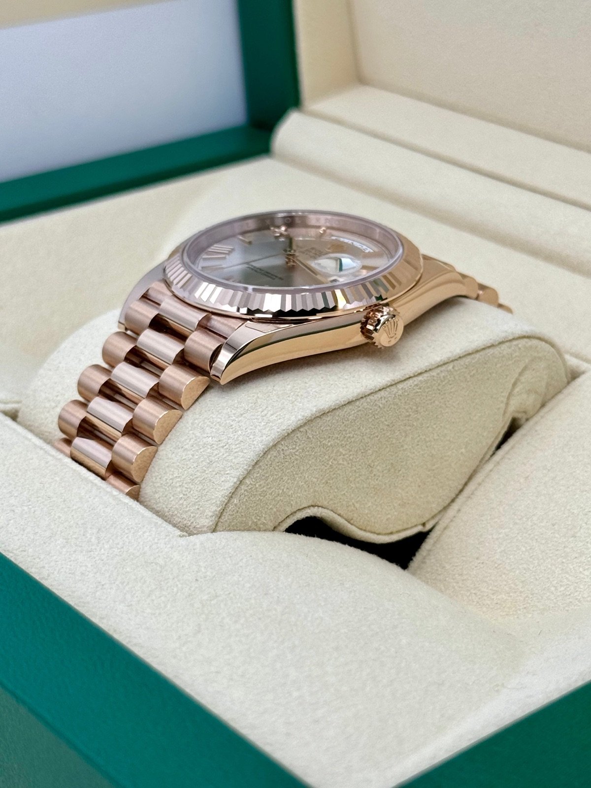 Rolex Day-Date 40mm 228235 Rose Gold Sundust Dial - Image 5