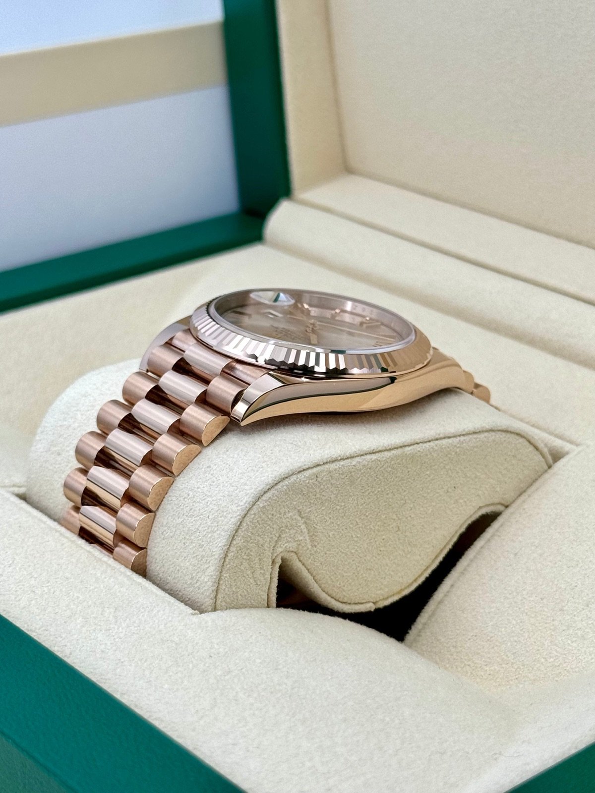 Rolex Day-Date 40mm 228235 Rose Gold Sundust Dial - Image 7
