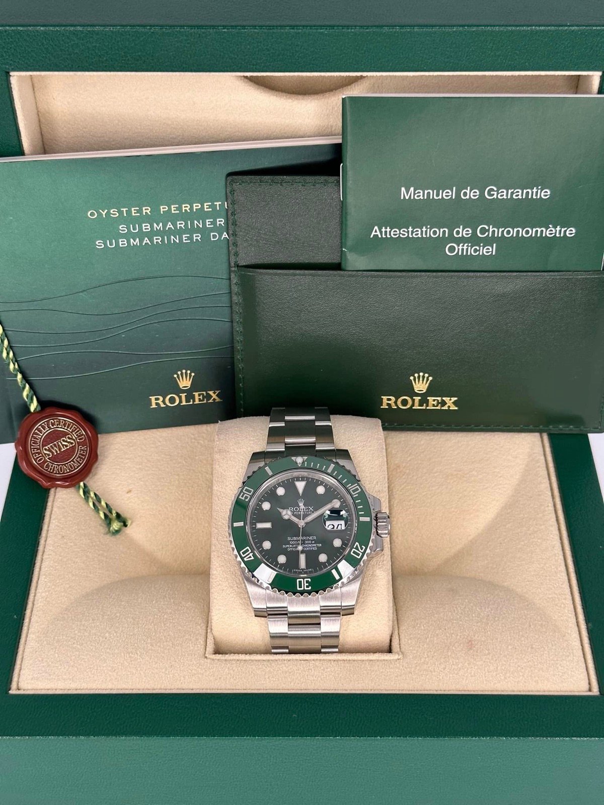 Rolex Submariner “Hulk” 40mm 116610LV Green Dial - Image 11