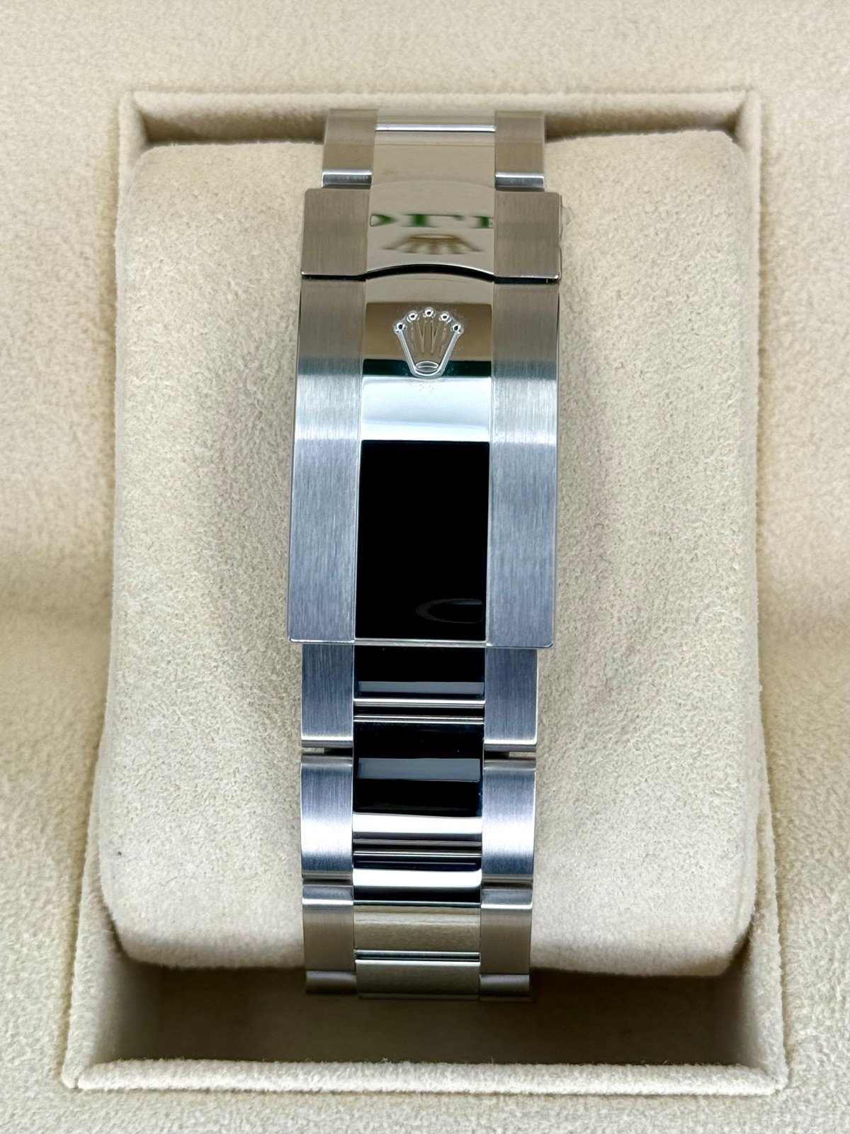 2022 Sky-Dweller 42mm 326934 Stainless Steel Oyster Blue Dial (Unworn) - Image 2