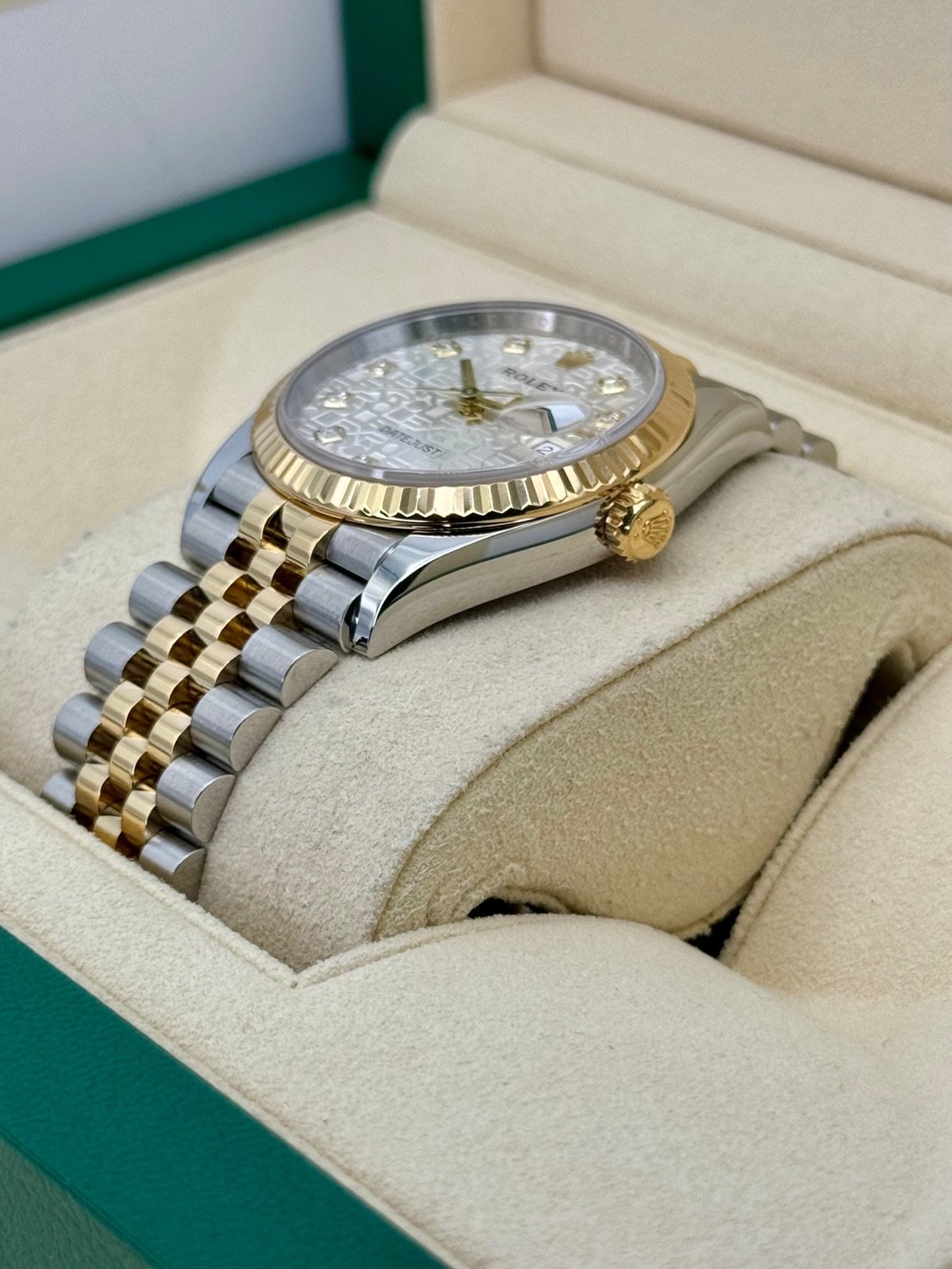 2020 Rolex Datejust 36mm 126233 Two-Tone 10 Diamond Anniversary Dial - Image 5
